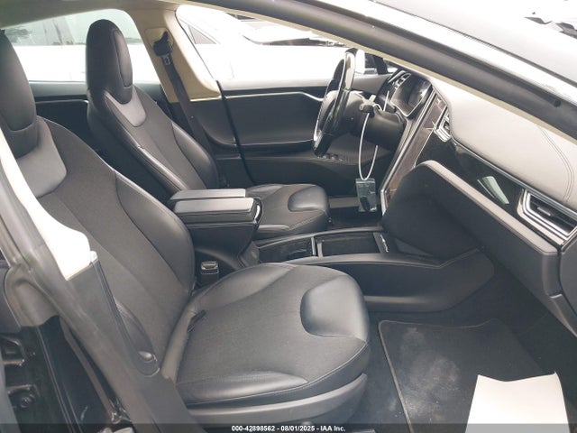 2015 TESLA MODEL S 5YJSA1E18FF118997 Photo 4