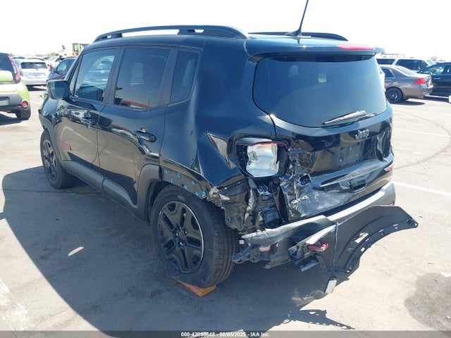 Jeep Renegade 2018 ZACCJBCB4JPH18889 Image 3