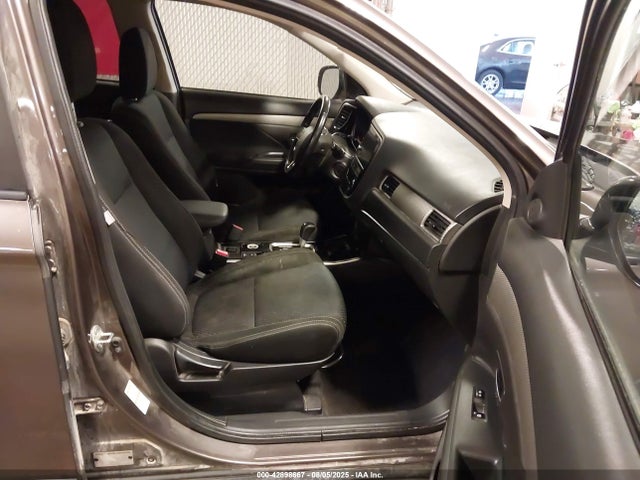 2018 MITSUBISHI OUTLANDER JA4AZ3A30JZ014895 Photo 4