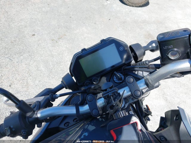 MH3RH20Y5PK009777 Yamaha Mtn320 (mt-03)