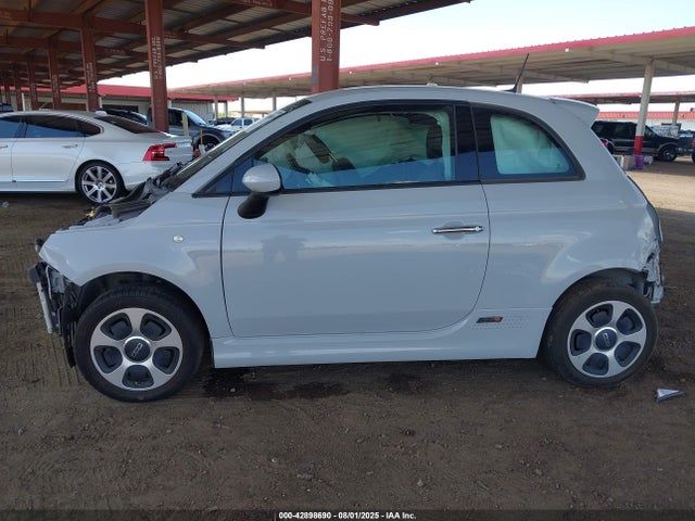 Fiat 2017 2017 3C3CFFGE1HT515320 Image 14