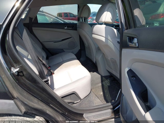 Hyundai Tucson 2016 KM8J33A47GU075002 Image 8