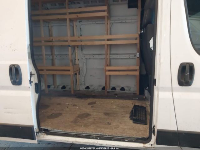 2018 RAM PROMASTER 2500 3C6TRVDG9JE129166 Photo 7