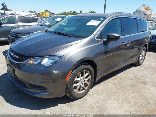 Chrysler Voyager 2021 2C4RC1DG1MR520988 Image 2
