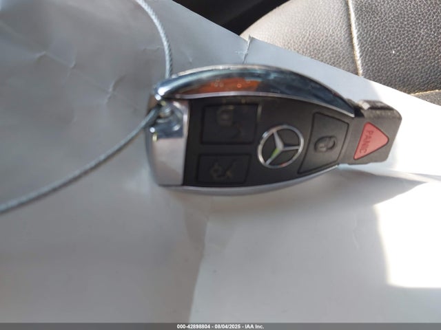 WDDHF5KB5GB230005 Mercedes-Benz E-Class