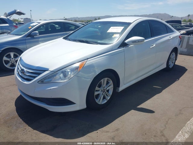 Hyundai gamma 2014 5NPEB4AC7EH816357 Image 2
