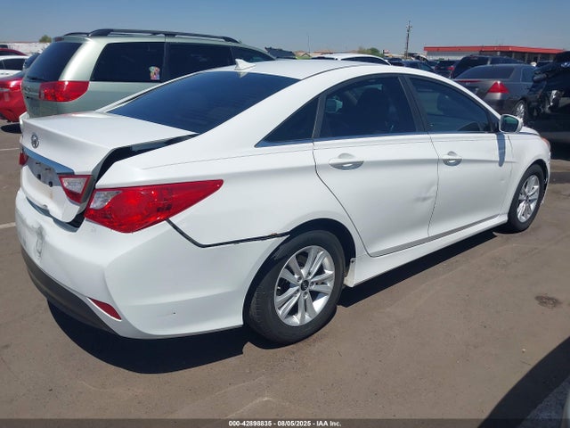 Hyundai gamma 2014 5NPEB4AC7EH816357 Image 4