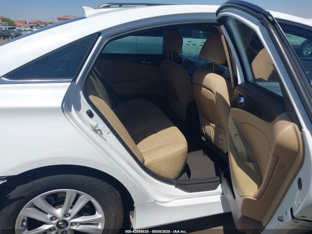 Hyundai gamma 2014 5NPEB4AC7EH816357 Image 8