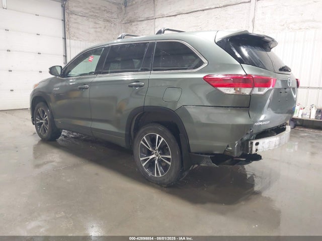 Toyota Highlander 2017 5TDBGRFH1HS035080 Image 16