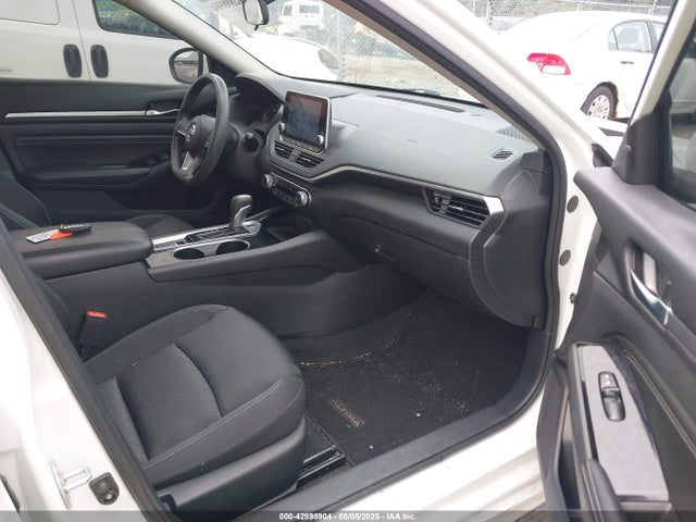 Nissan 2021 2021 1N4BL4DW6MN330973 Image 5