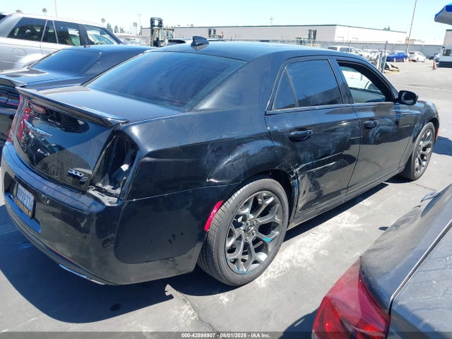 Chrysler 300 2017 2C3CCABG8HH560235 Image 4