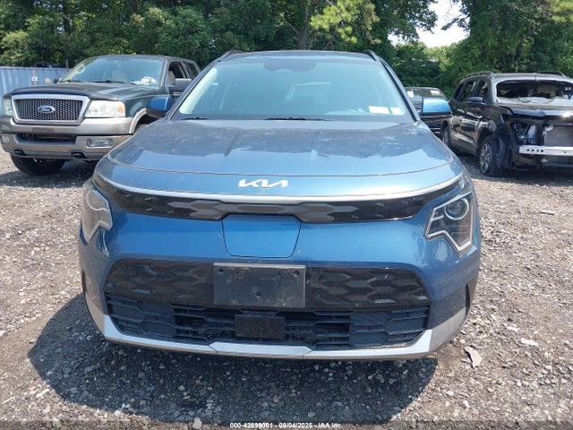 KNDCR3L18P5042888 KIA 2023