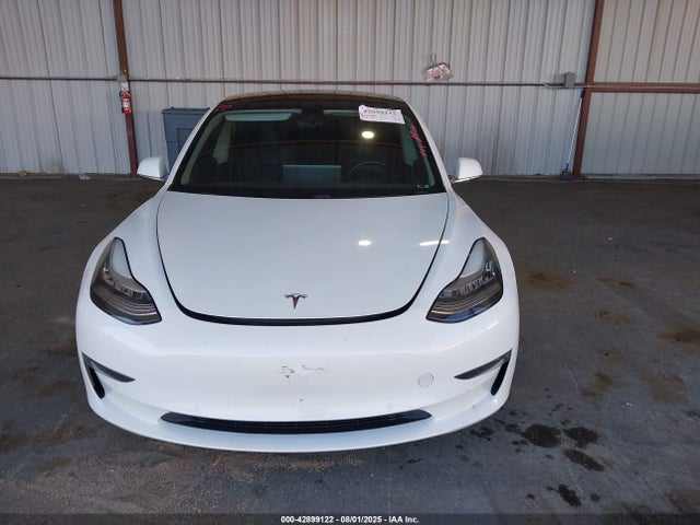 5YJ3E1EA9KF416817 Tesla 2019