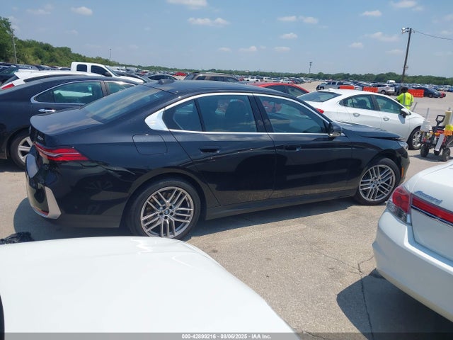 BMW 530I 2025 WBA53FJ02SCT71187 Image 13