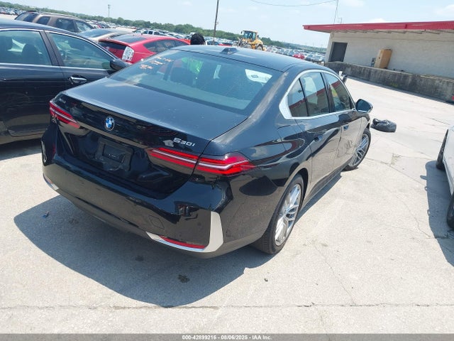 BMW 530I 2025 WBA53FJ02SCT71187 Image 4