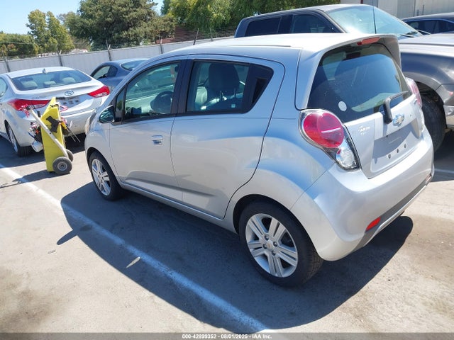 Chevrolet ll0 2015 KL8CB6S95FC809161 Image 3