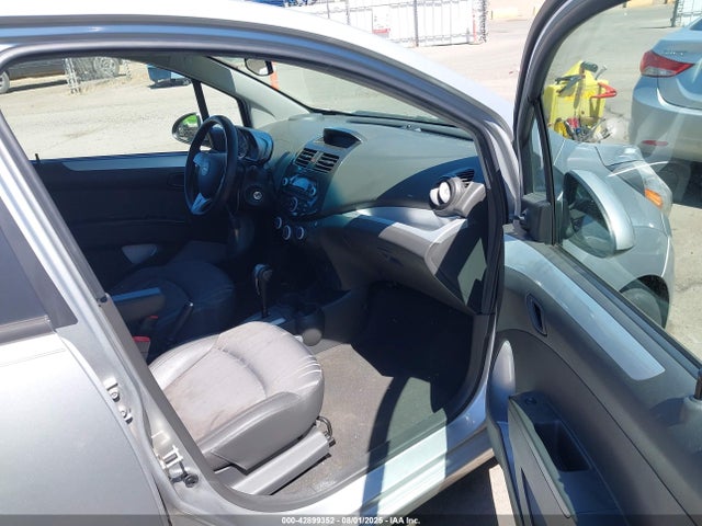 Chevrolet ll0 2015 KL8CB6S95FC809161 Image 5
