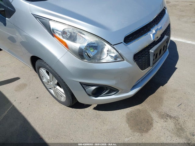 Chevrolet ll0 2015 KL8CB6S95FC809161 Image 6