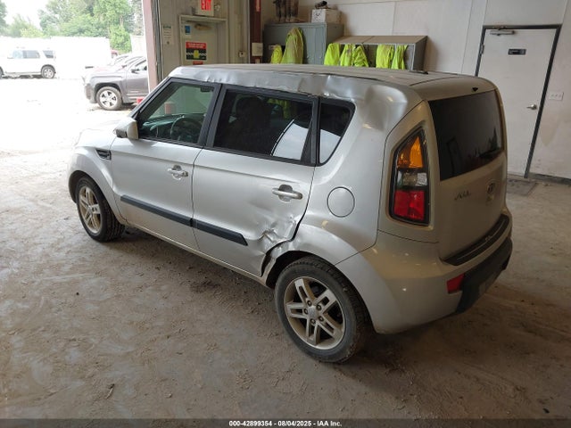 42899354 :رقم المزاد ، KNDJT2A21B7266273 vin ، 2011 Kia Soul + مزاد بيع