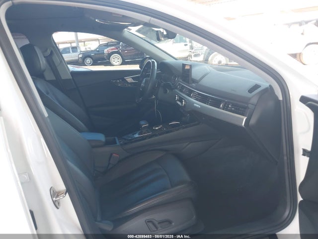 2017 AUDI A4 WAUANAF4XHN013159 Photo 4