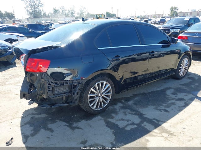 Volkswagen 2014 2014 3VWL17AJ2EM379790 Image 4