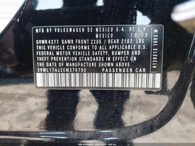 Volkswagen 2014 2014 3VWL17AJ2EM379790 Image 9