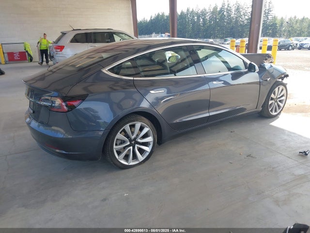 2018 TESLA MODEL 3 5YJ3E1EA1JF023747 Photo 3