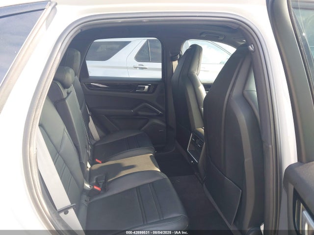 Porsche Cayenne 2022 WP1AA2AY4NDA06187 Image 8
