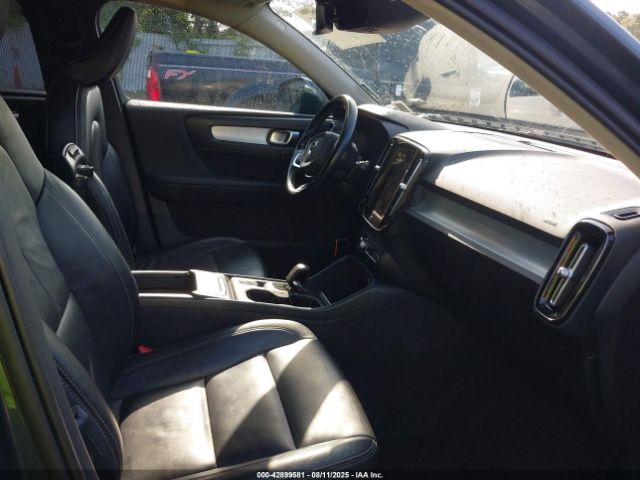 2022 VOLVO XC40 YV4AC2HK0N2705368 Photo 4