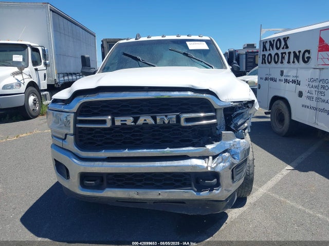 42899653 :رقم المزاد ، 3C7WRSCL3MG553618 vin ، 2021 Ram 3500 Chassis Tradesman/slt/laramie/limited مزاد بيع