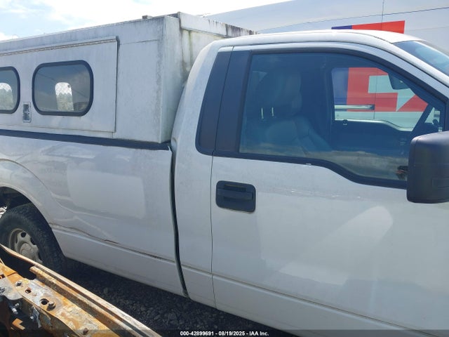 Ford 2014 2014 1FTMF1CM8EKE45375 Image 13