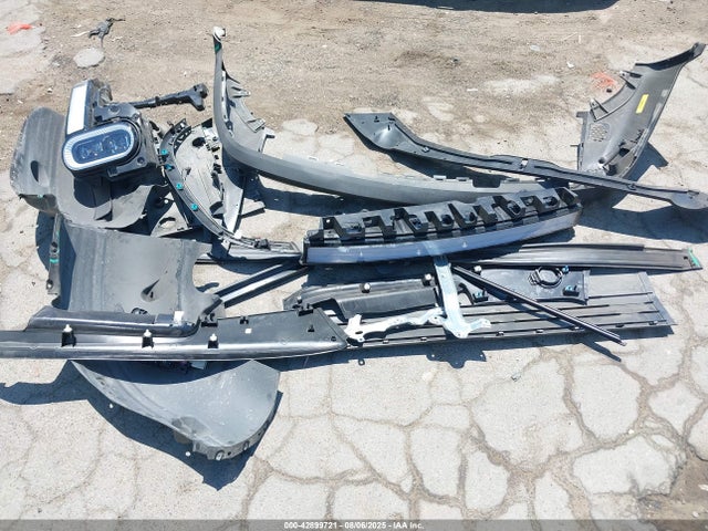 Rivian R1s 2023 7PDSGBBA0PN016680 Image 20