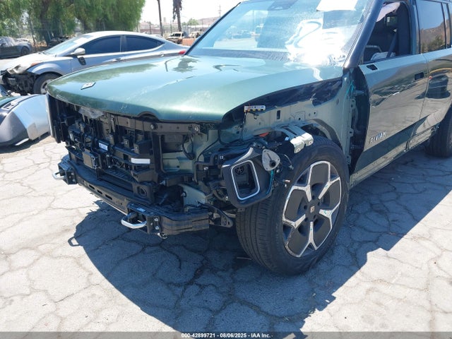 Rivian R1s 2023 7PDSGBBA0PN016680 Image 6