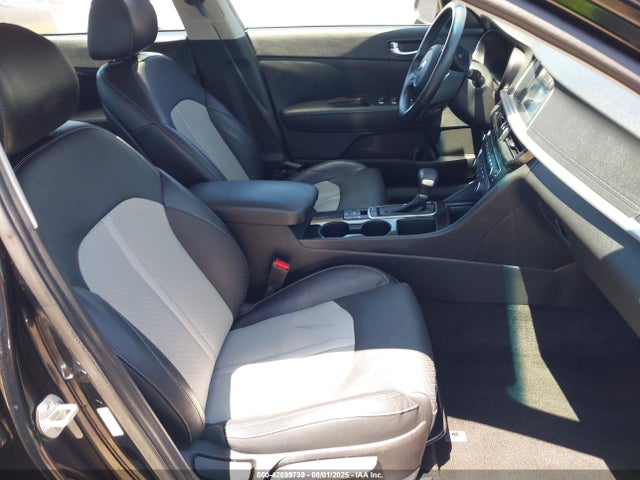 5XXGU4L11KG304504 KIA t-gdi