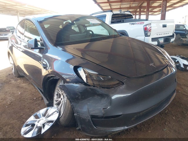 2023 TESLA MODEL Y 7SAYGDED8PF958819 Photo 0