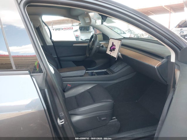 2023 TESLA MODEL Y 7SAYGDED8PF958819 Photo 4