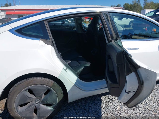 5YJ3E1EA7KF447970 Tesla MODEL 3