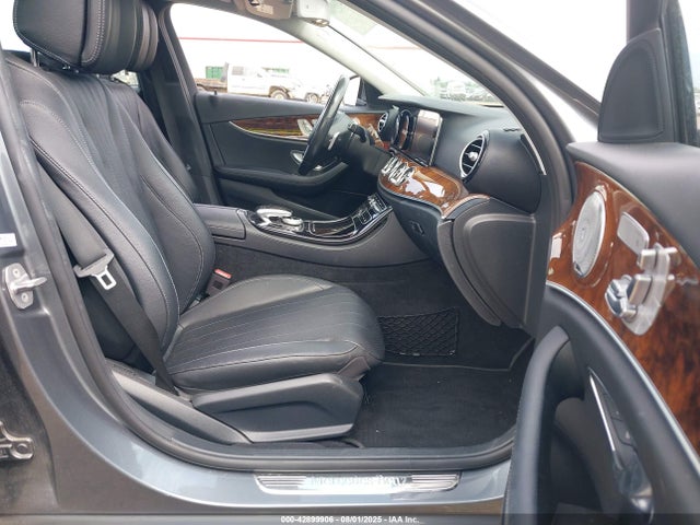 WDDZF4KB5JA338605 Mercedes-Benz m274