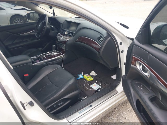 JN1BY1PR8FM830614 Infiniti Q70l