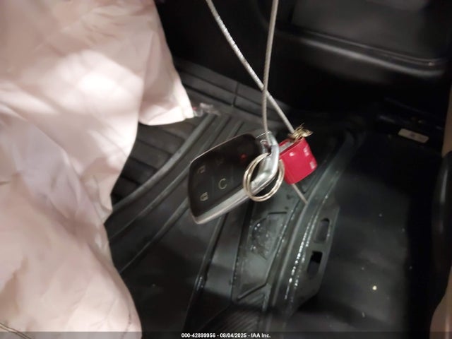 2017 CADILLAC XT5 1GYKNDRS8HZ138098 Photo 10