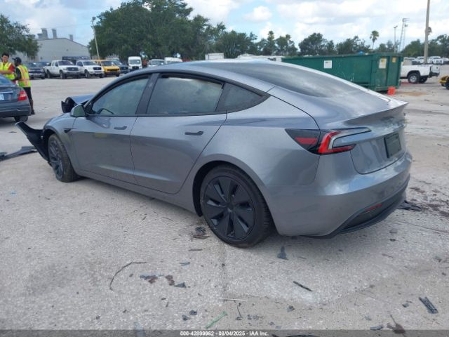 2025 TESLA MODEL 3 5YJ3E1EA2SF018381 Photo 2