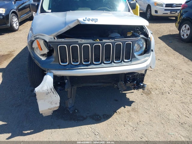ZACCJAAB0HPE42878 Jeep Renegade