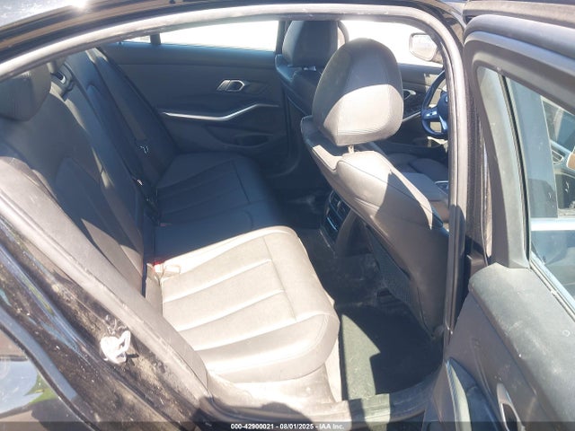 3MW5R1J01M8C04699 BMW 330I