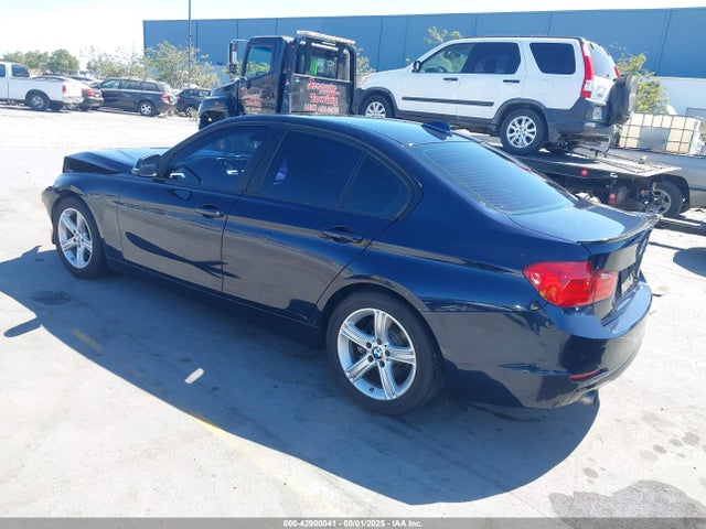 BMW 2015 2015 WBA3B1G51FNT05109 Image 3