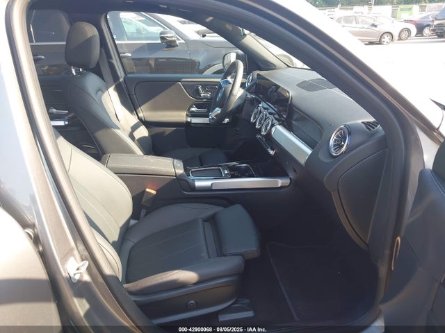 Mercedes-Benz 2024 2024 W1N9M0CB1RN098375 Image 5