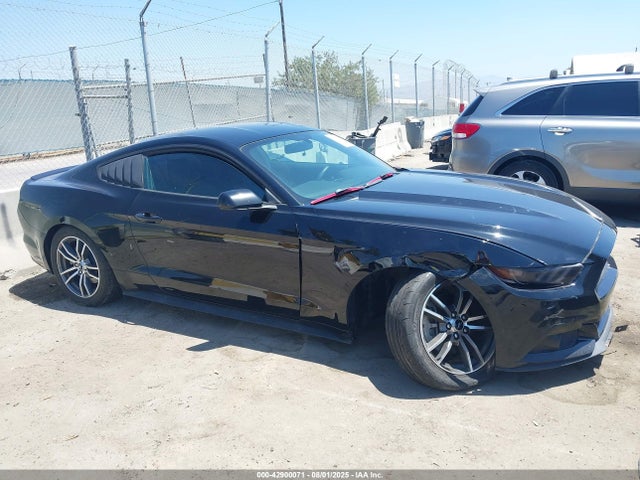 Ford 2.3l 4v premium fuel 2017 1FA6P8TH2H5291756 Image 13