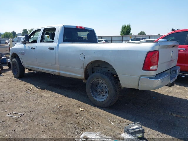 RAM 2015 2015 3C6UR5HL6FG705187 Image 3