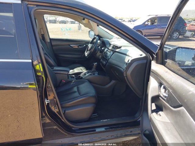 JN8AT2MT7JW465700 Nissan Rogue