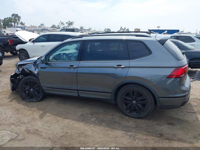 3VV8B7AXXNM014527 Volkswagen Tiguan