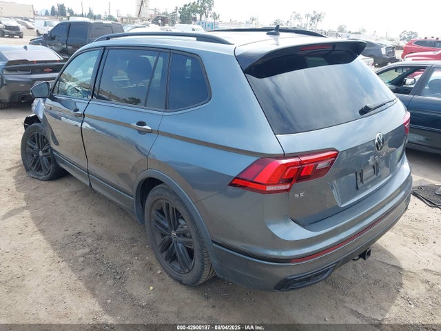 3VV8B7AXXNM014527 Volkswagen Tiguan